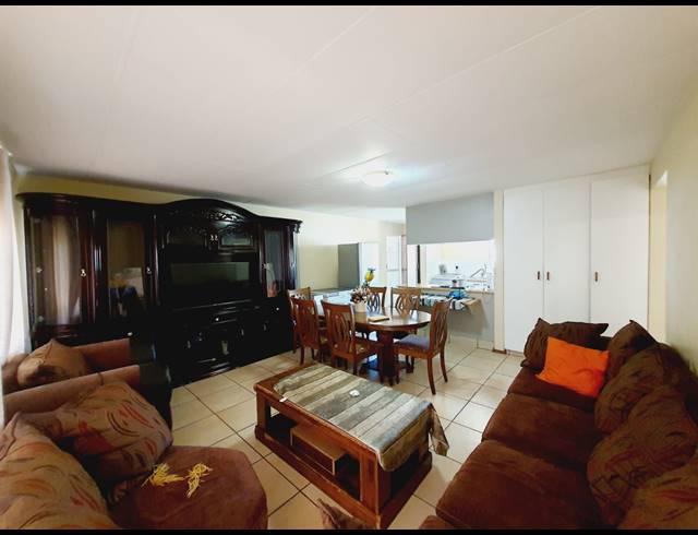2 BEDROOM APARTMENT RENTED IN VORNA VALLEY
